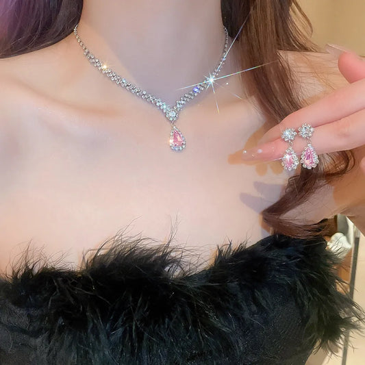 Conjunto Luxo 2 Peças Colar e Brincos com Cristais - Joias Premium para Casamento e Festas